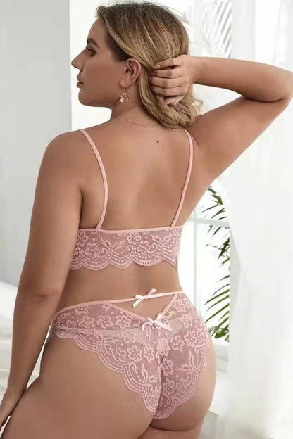 Plus Size Scalloped Lace Bralette Set